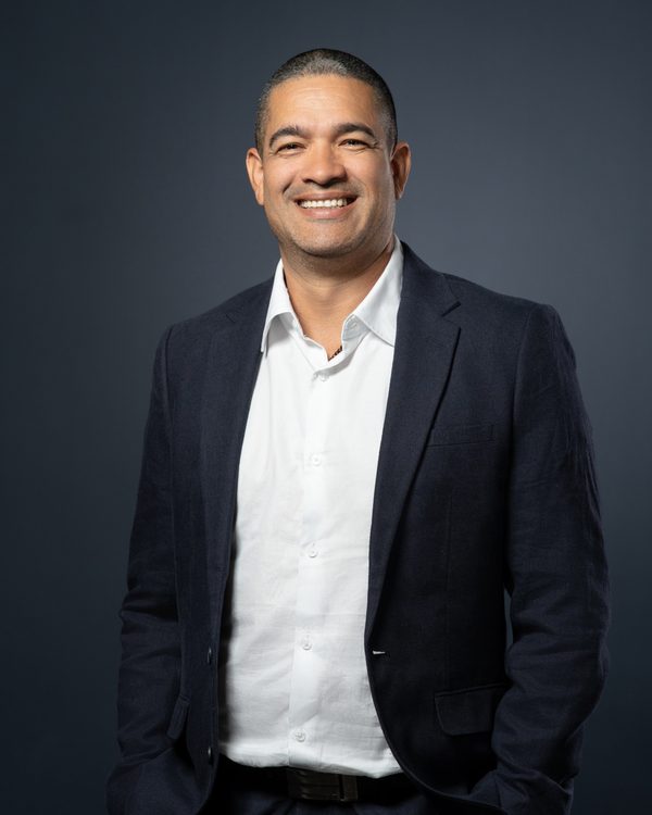 Carlos Valdes
